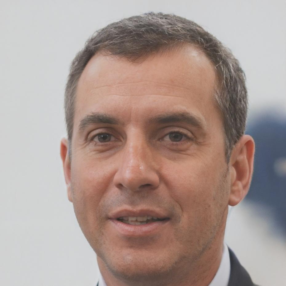 Portrait de Noé Desrosiers, responsable formation